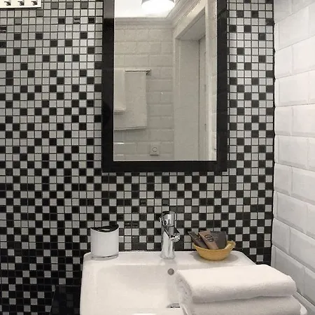 Old Town Apartments 아파트