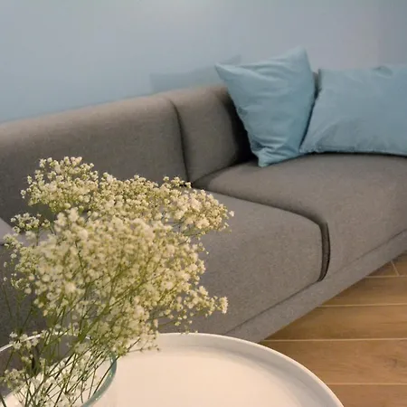 MIA APARTMENTS . Old Town . Senacka Apartament *