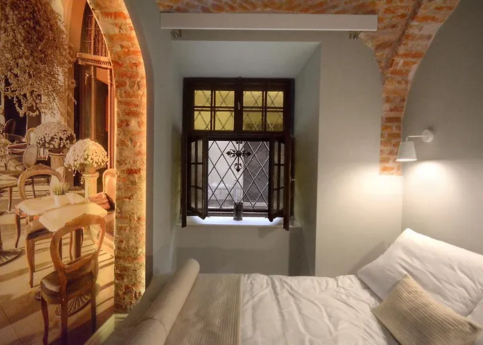 Apartament MIA APARTMENTS . Old Town . Senacka *