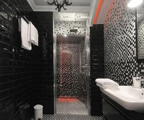 MIA APARTMENTS . Old Town . Senacka Apartament